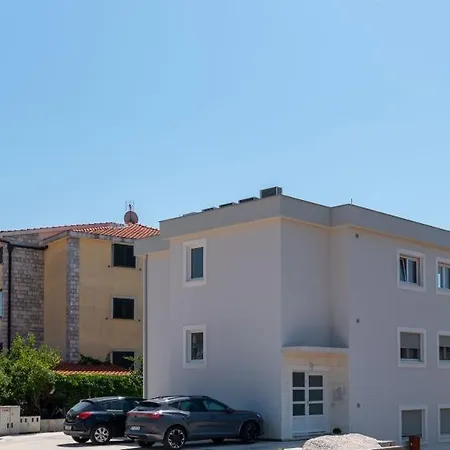 Mileni Apartment