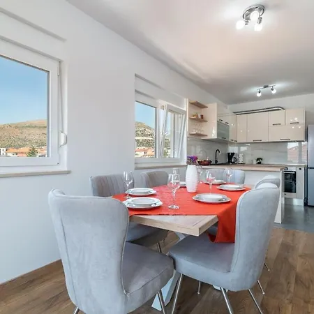 Apartment Mileni Trogir