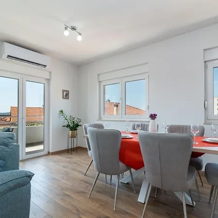 Mileni Apartment