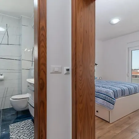 Apartment Mileni *