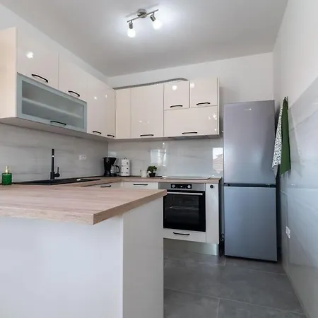 Mileni Apartment *