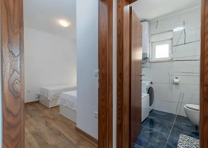 Mileni 公寓 特罗吉尔