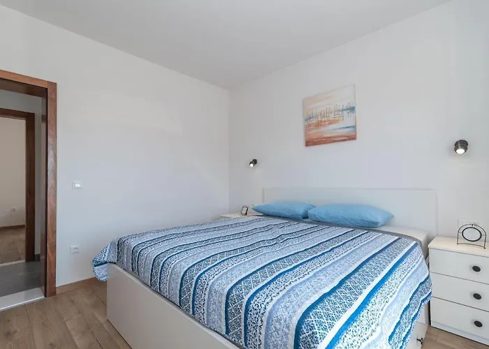 Mileni * 特罗吉尔