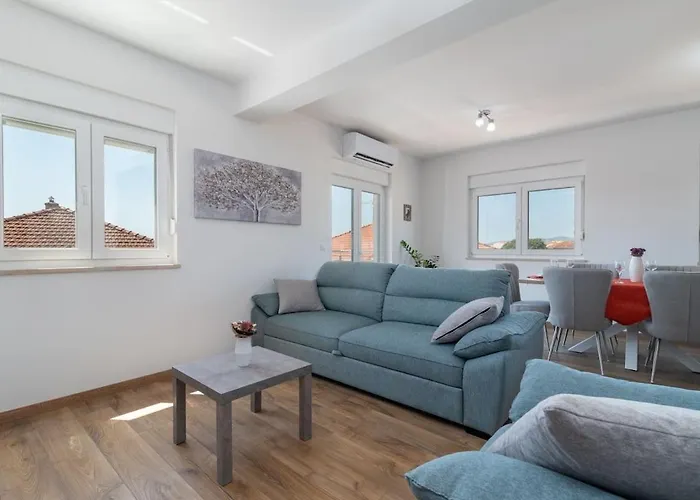 公寓 Mileni 特罗吉尔