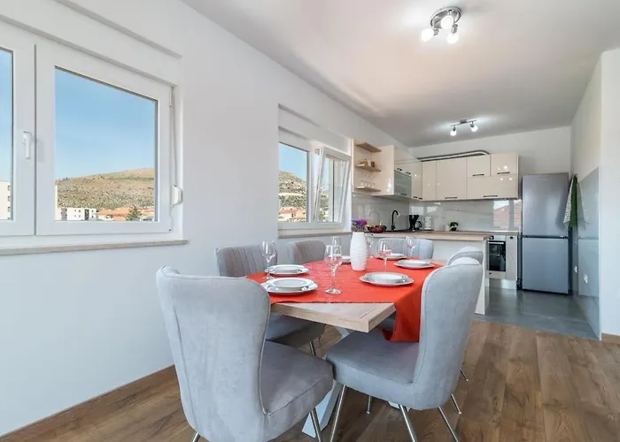 شقة Mileni تروغير